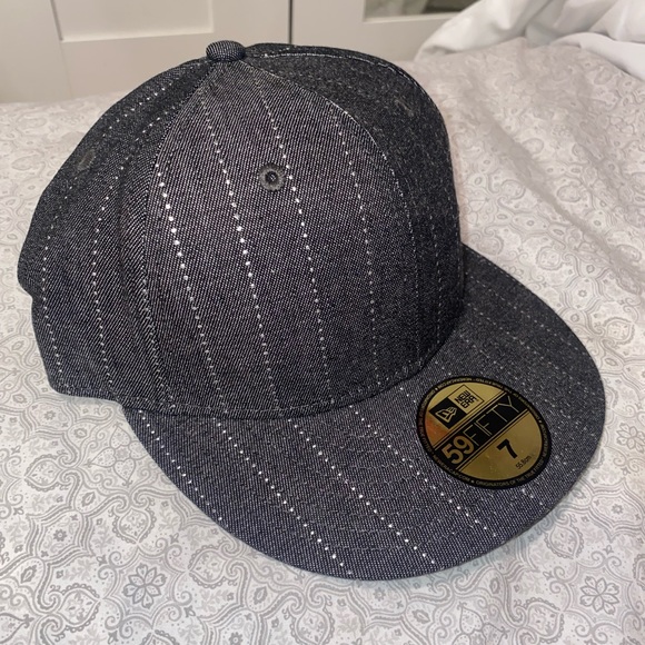 LA fitted cap - Picture 2 of 7